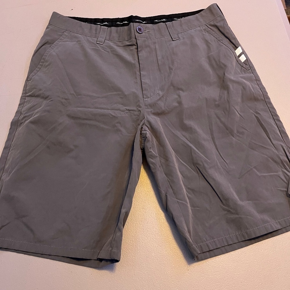 Travis Matthews Golf shorts, size 34